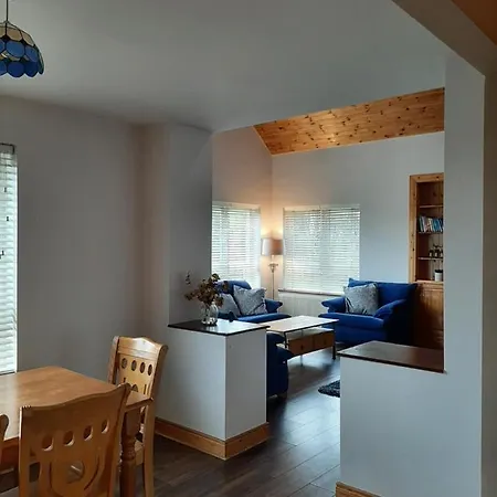 Nyaraló Skye's Atlantic Retreat *